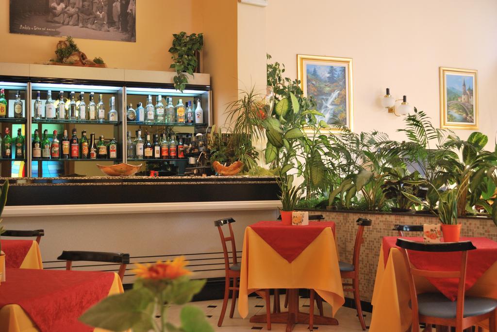 Hotel Galleano Laigueglia Eksteriør bilde